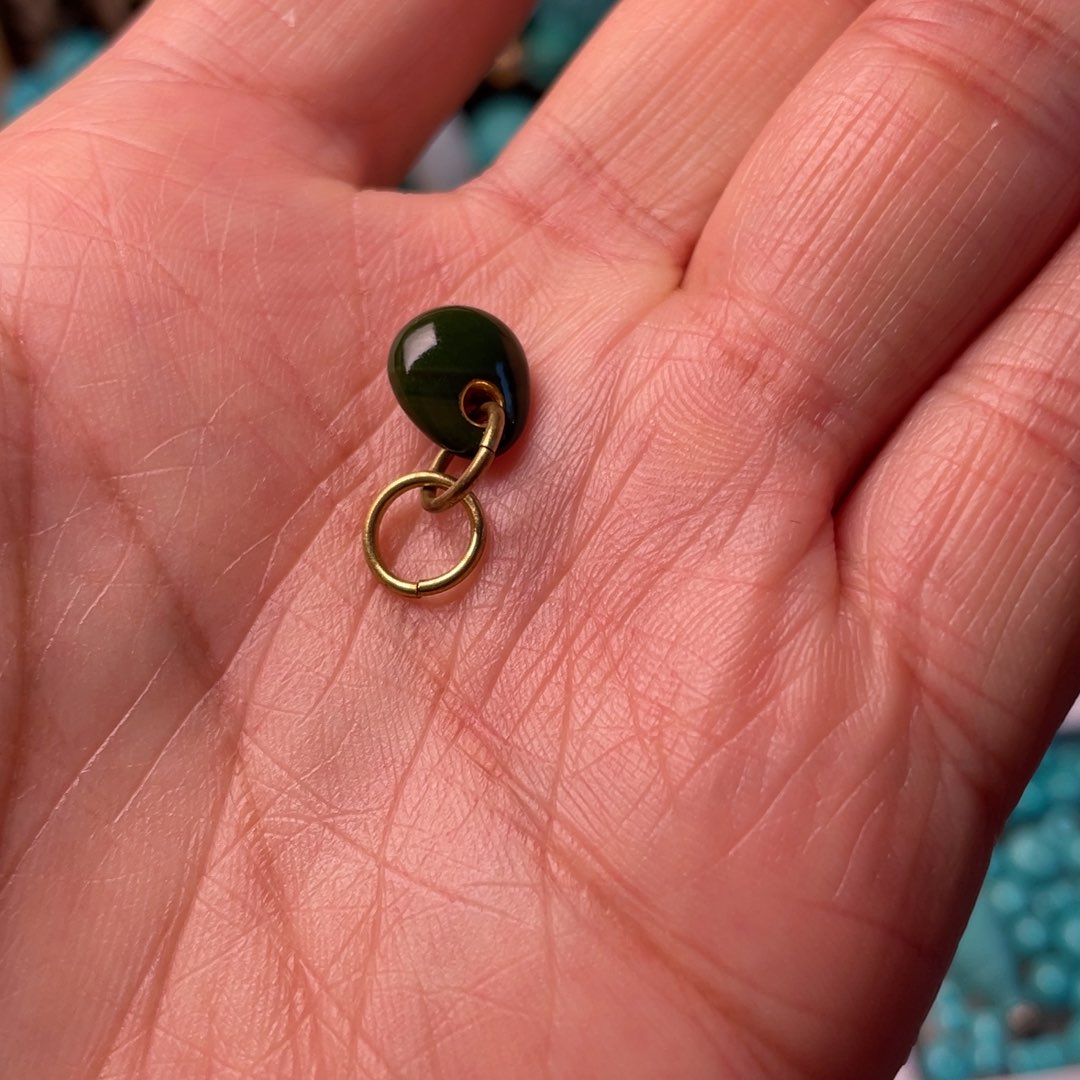 绿松石颈饰未镶嵌