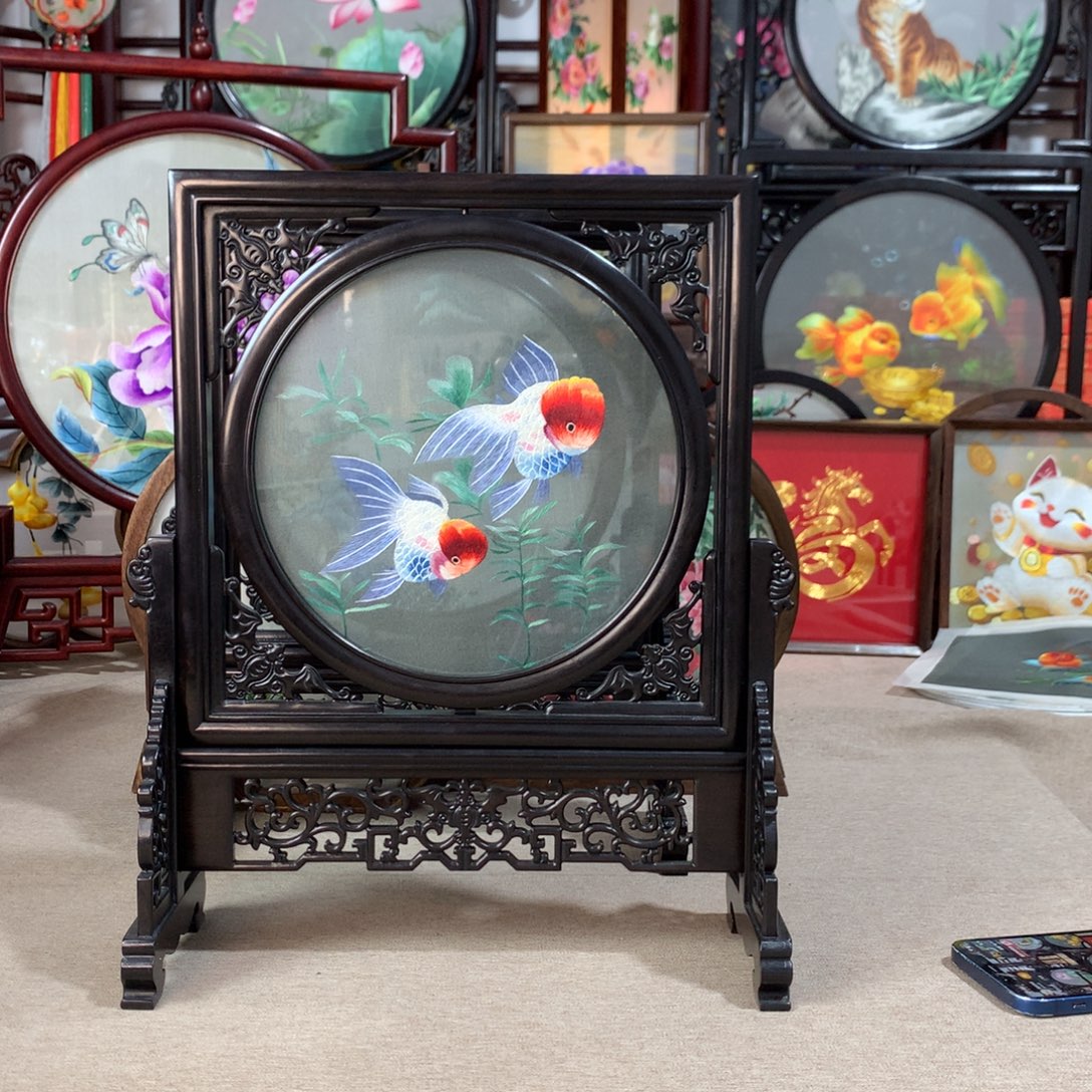 木精品苏绣实木摆件