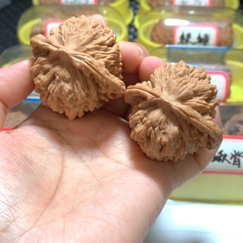 文玩核桃吊坠鲁***构楼子