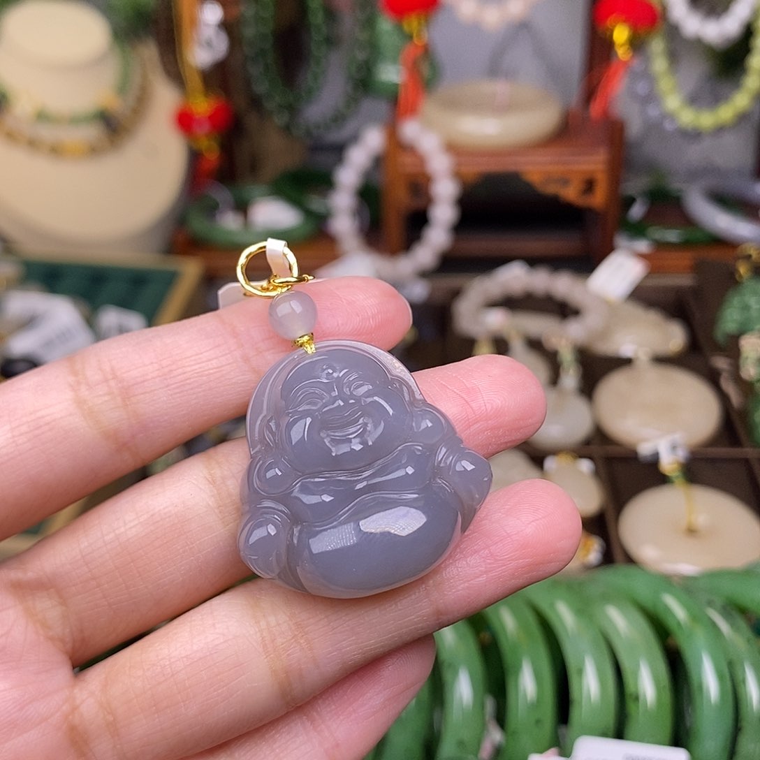 和田玉（糖玉）和田玉烟紫野牛沟佛公吊坠未镶嵌