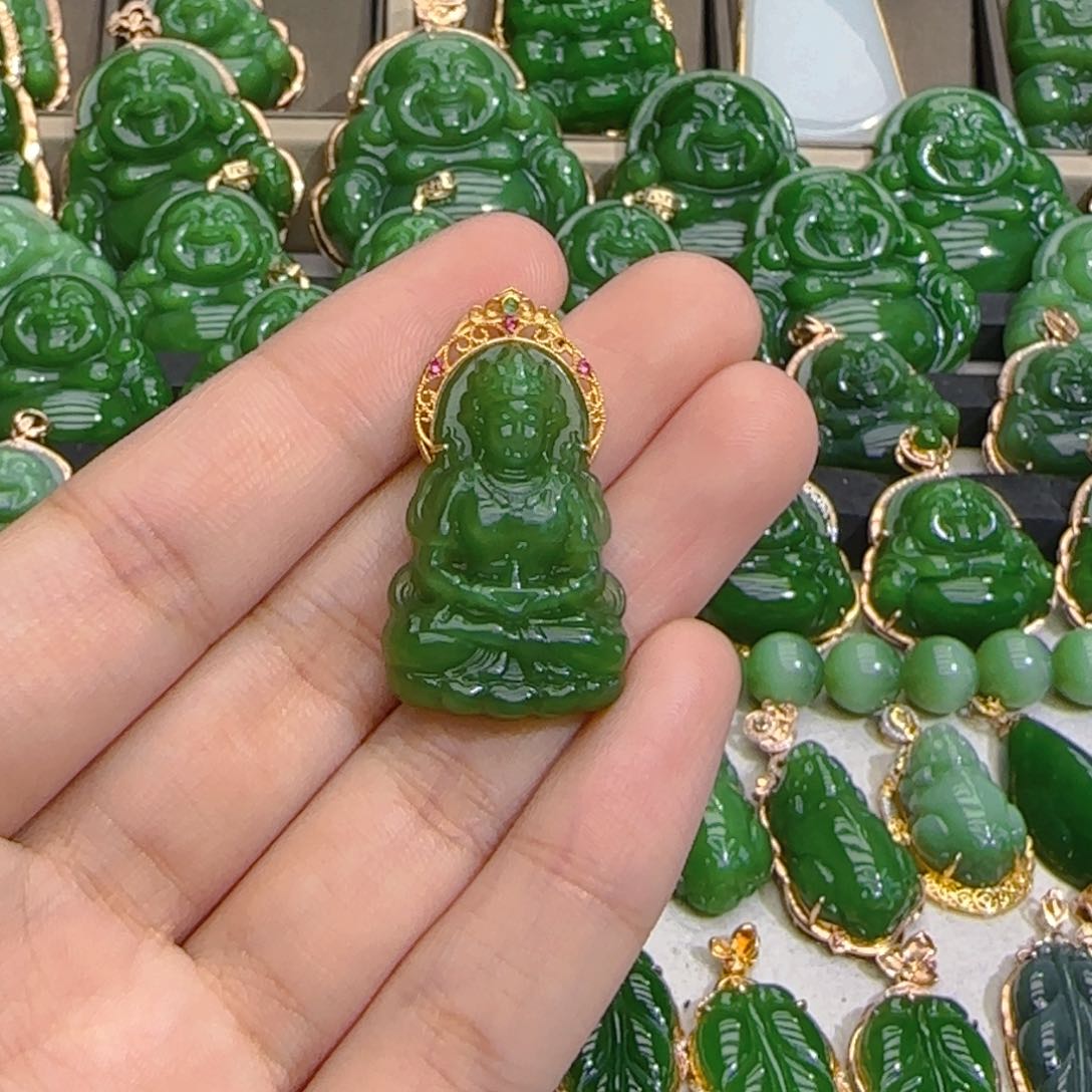 和田玉（碧玉）18K金镶嵌颈饰