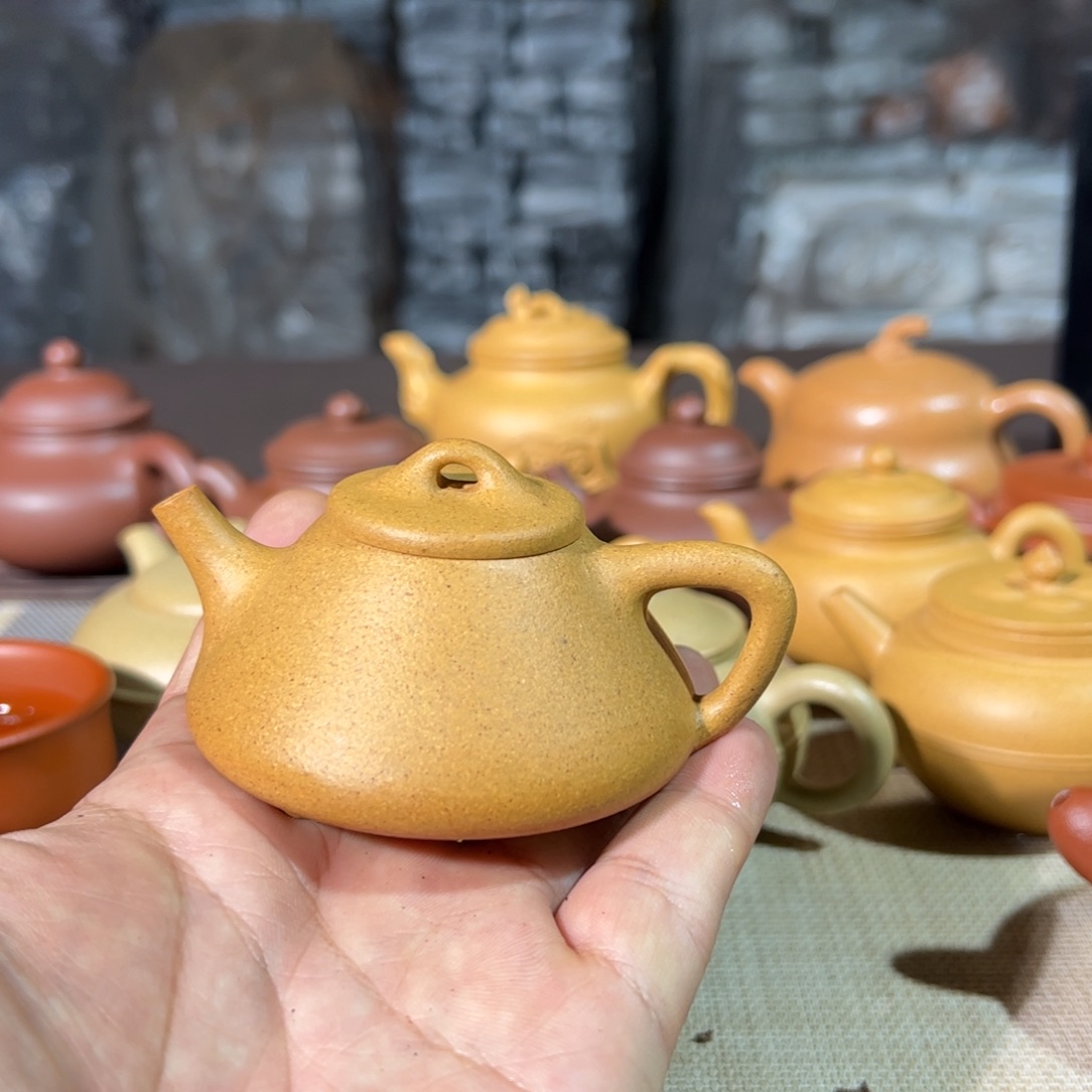 巴***星紫砂茶壶全手制作