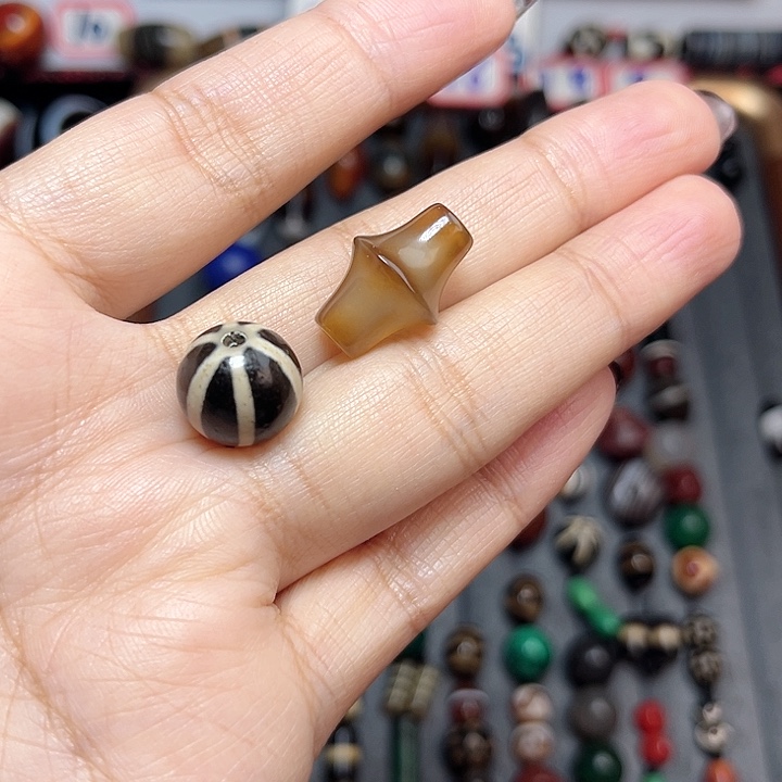 未镶嵌玛瑙/玉髓珠宝半成品奔****师