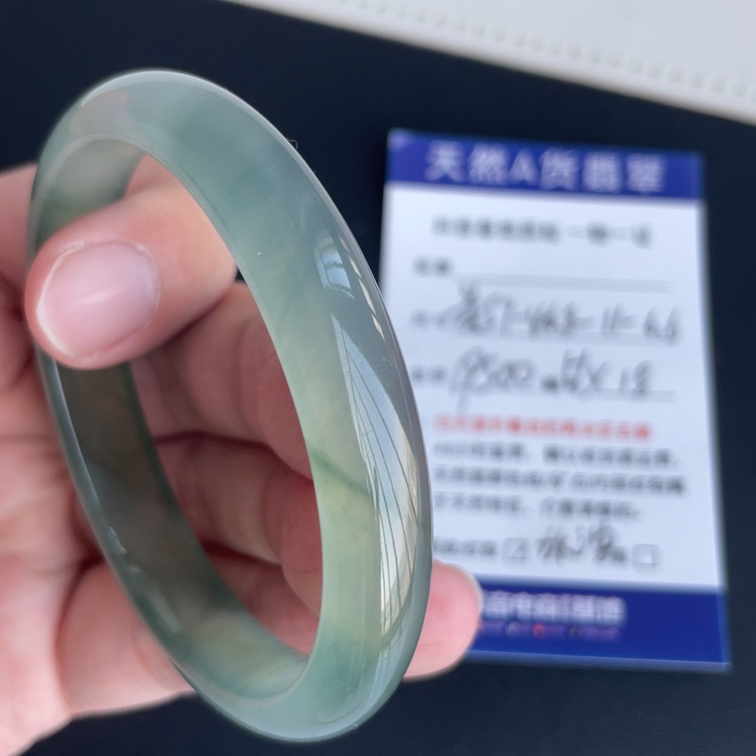 翡翠未镶嵌手镯翡翠