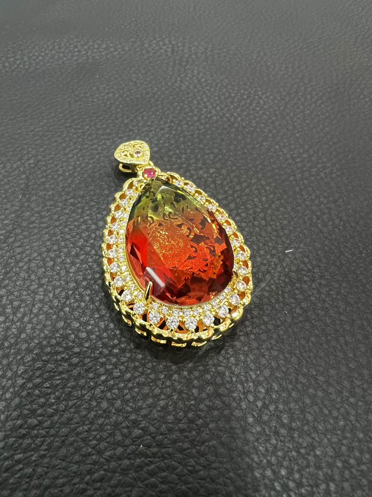 d20细节彰显出气质艺术品味让高贵与典雅美丽吊坠