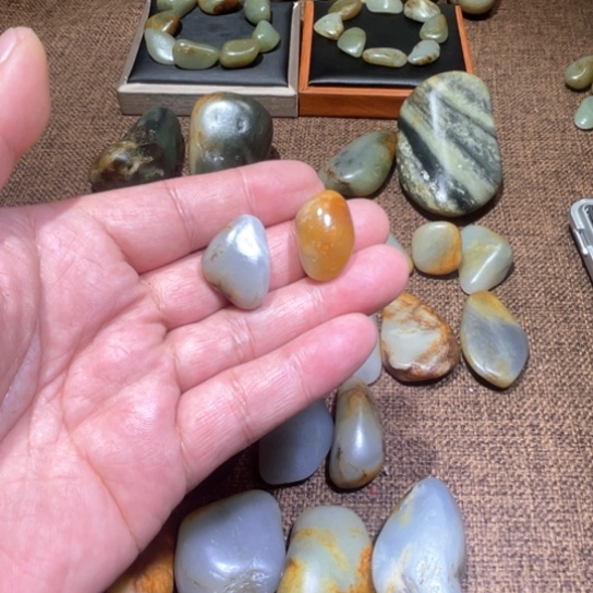 和田玉颈饰未镶嵌y*?