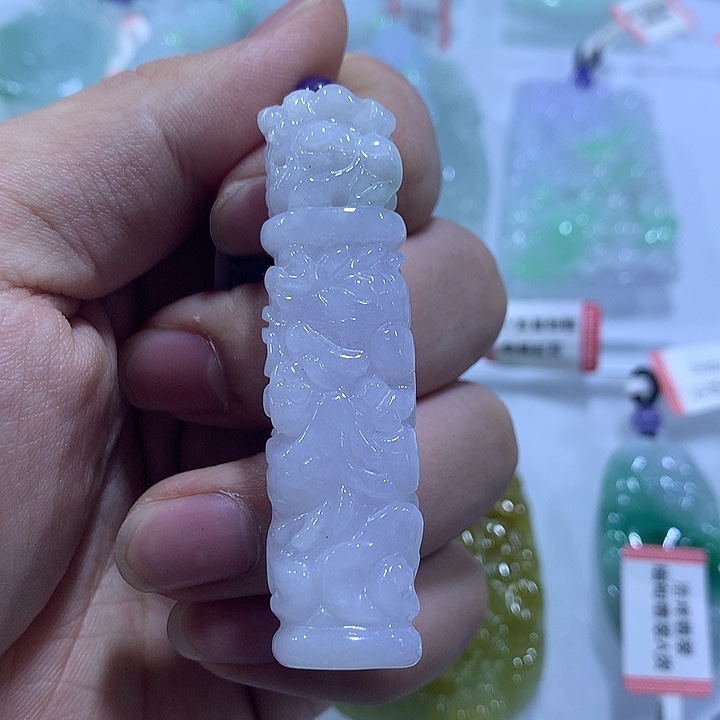 翡翠未镶嵌颈饰天然翡翠A货吊坠