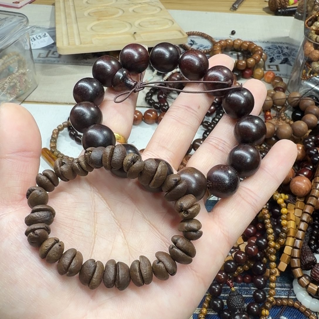 维腊木（绿檀）无事牌