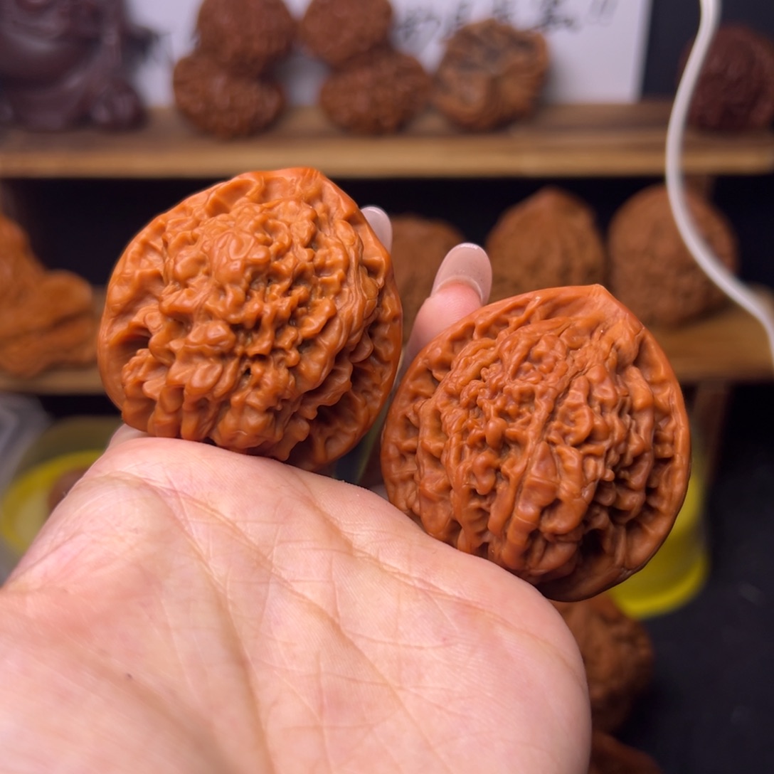 云***丶吊坠桃核官帽福利