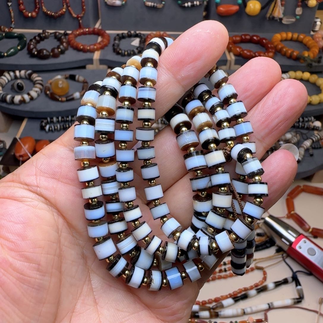 玛瑙/玉髓颈饰未镶嵌