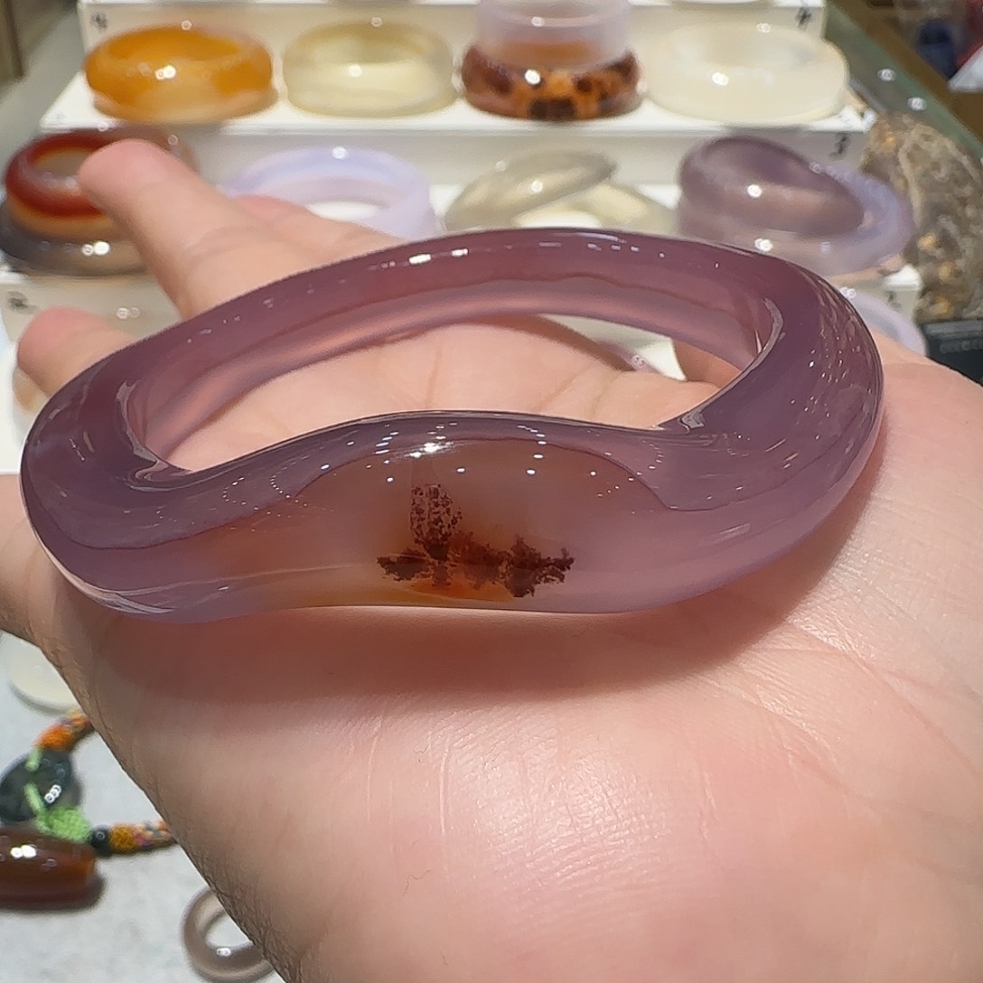 玛瑙/玉髓手镯未镶嵌M****y