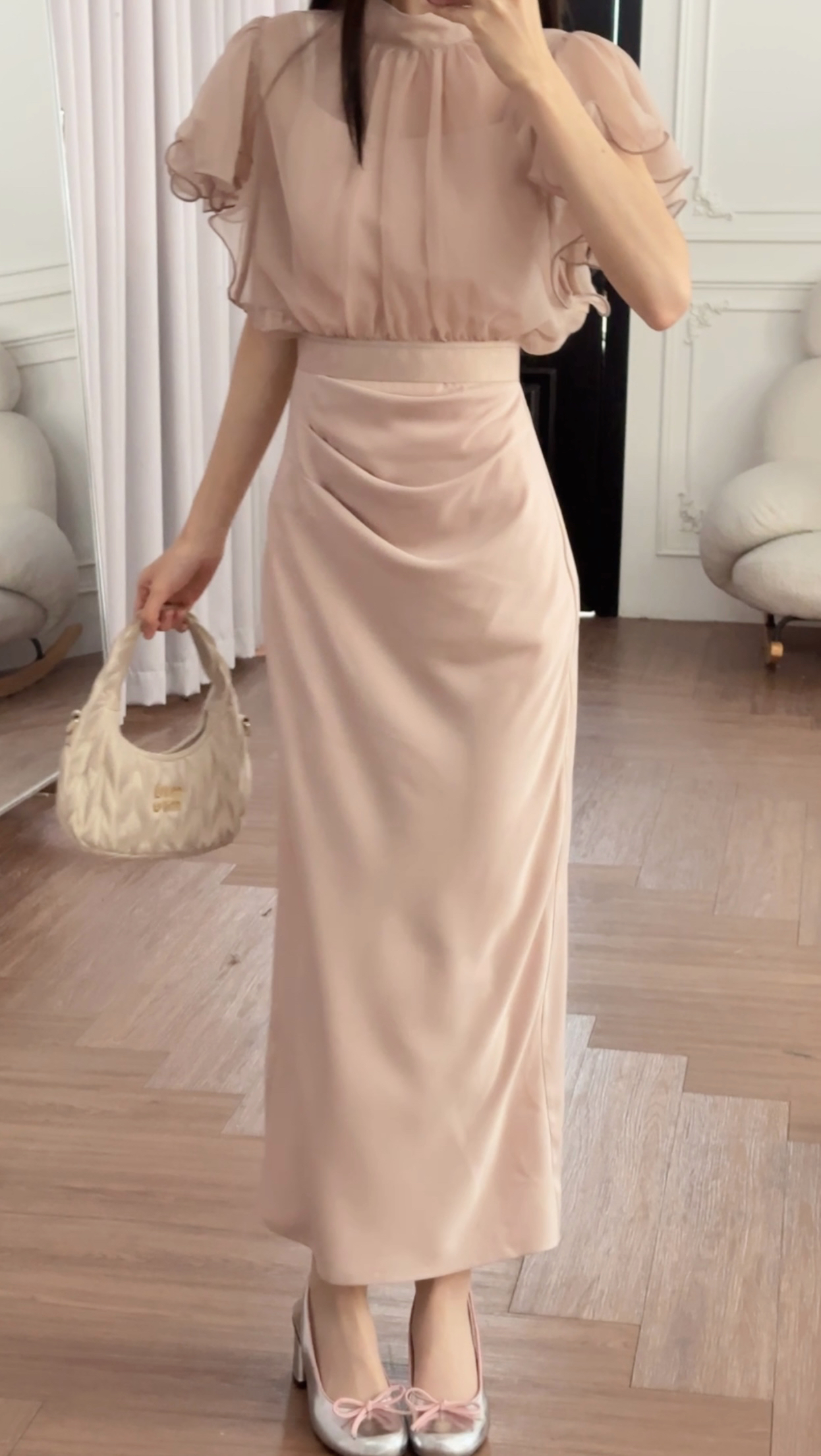 小小仟 清楚系收腰吊带裙网纱罩衫套装