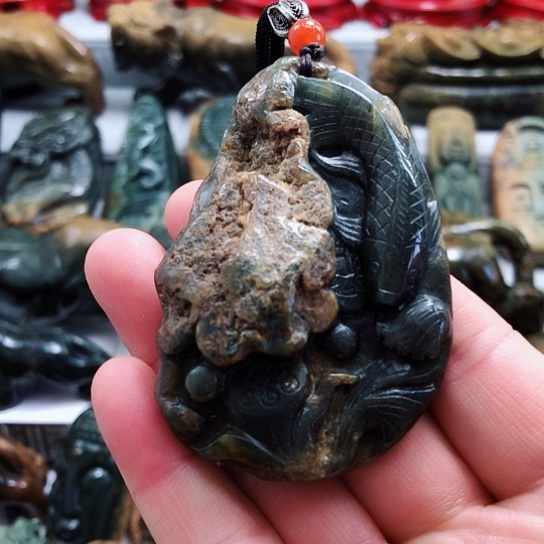 岫岩河磨玉（透闪石质玉）挂件未镶嵌