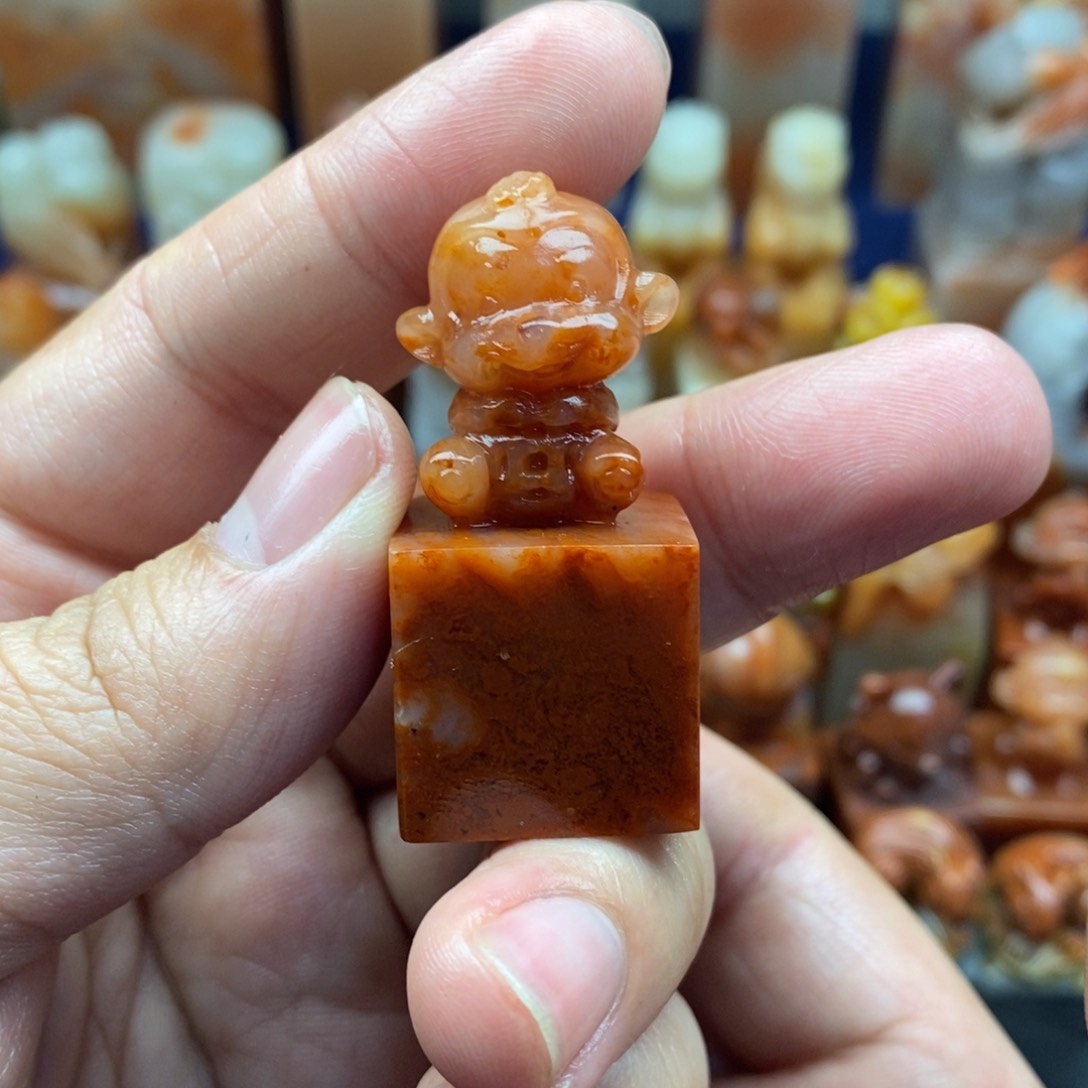 寿山石印石老挝巧雕 猴