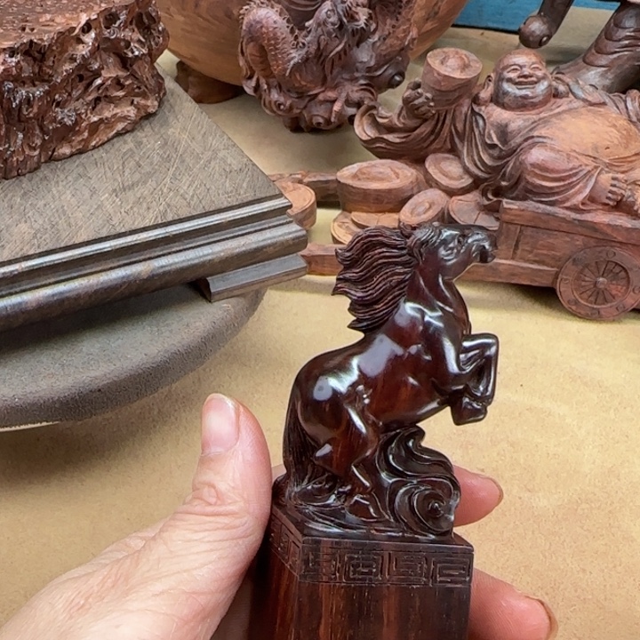 烟***4黄花梨/降香黄檀一马当先