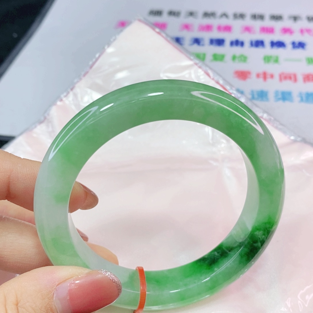 未镶嵌手镯翡翠56圈