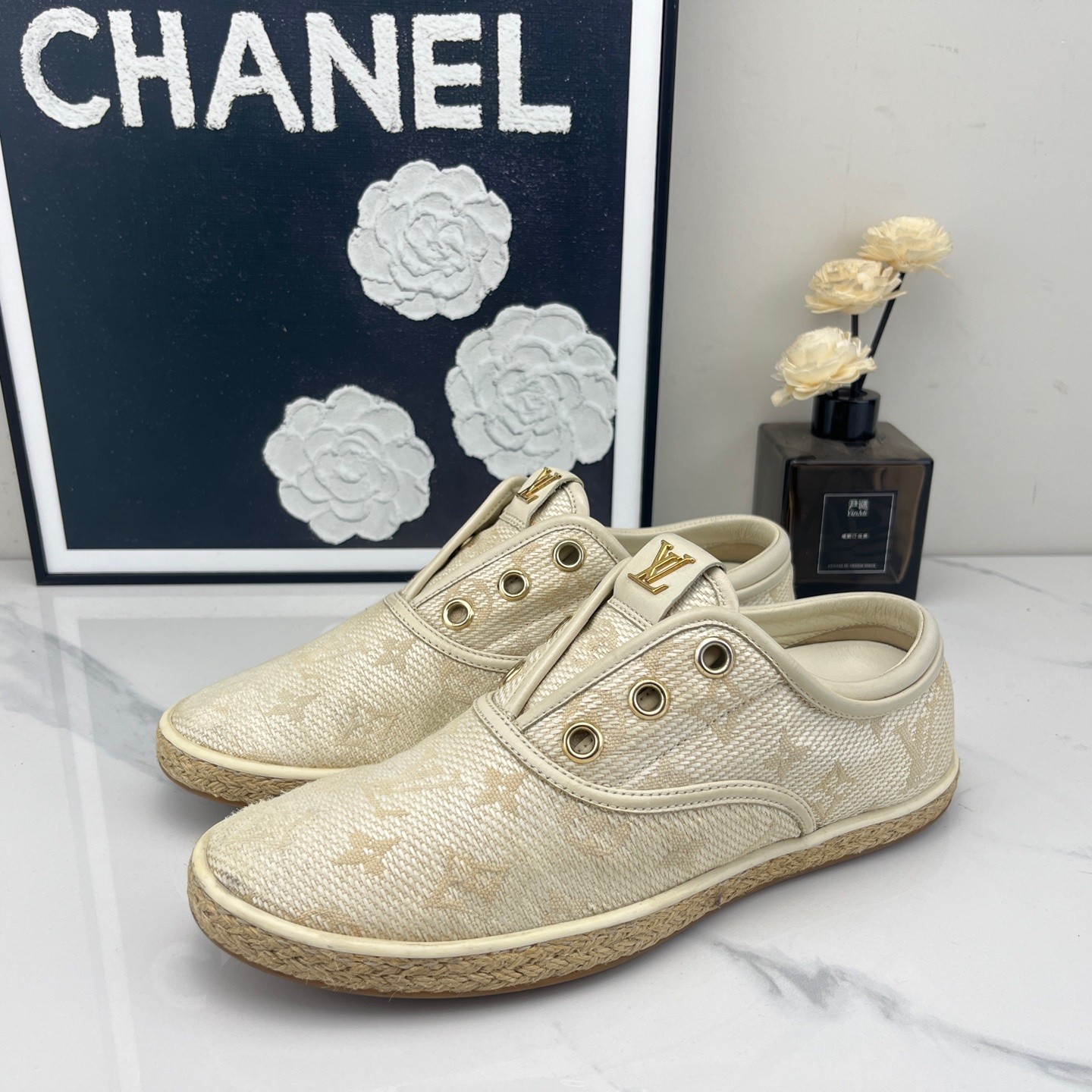 95新 LouisVuitton/路易威登 满印logo帆布鞋 35码/jm01794