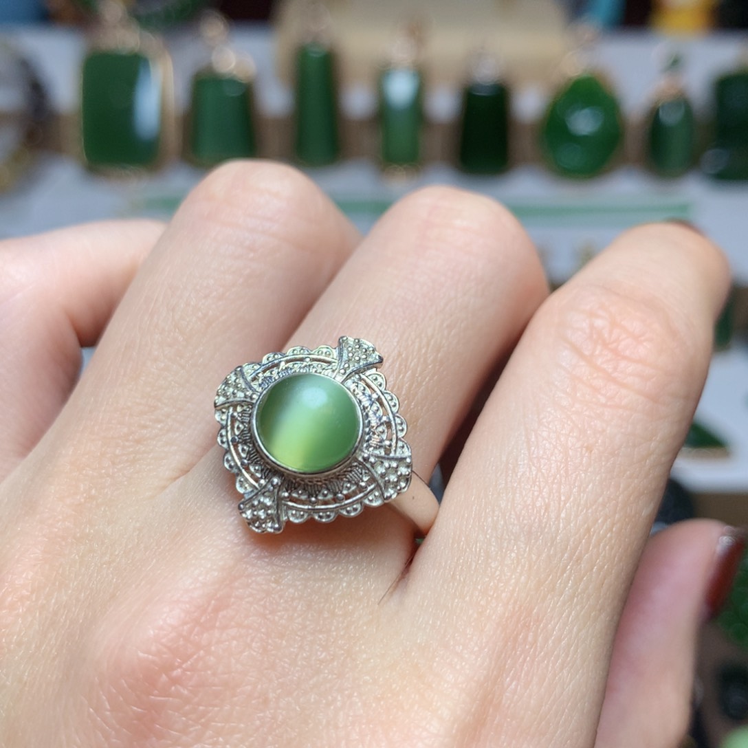 和田玉（碧玉）戒指未镶嵌