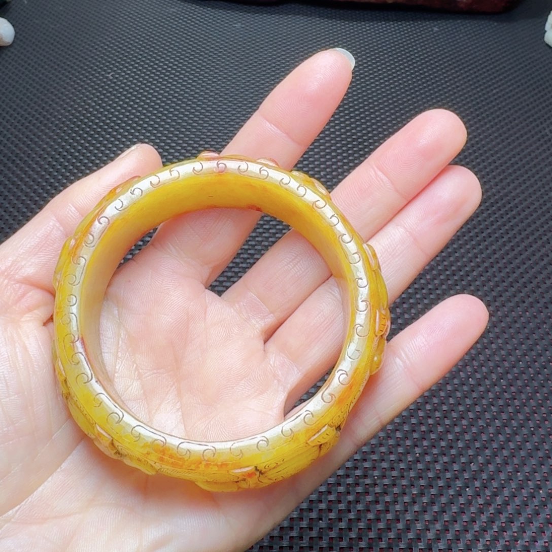 和田玉手镯未镶嵌绘*