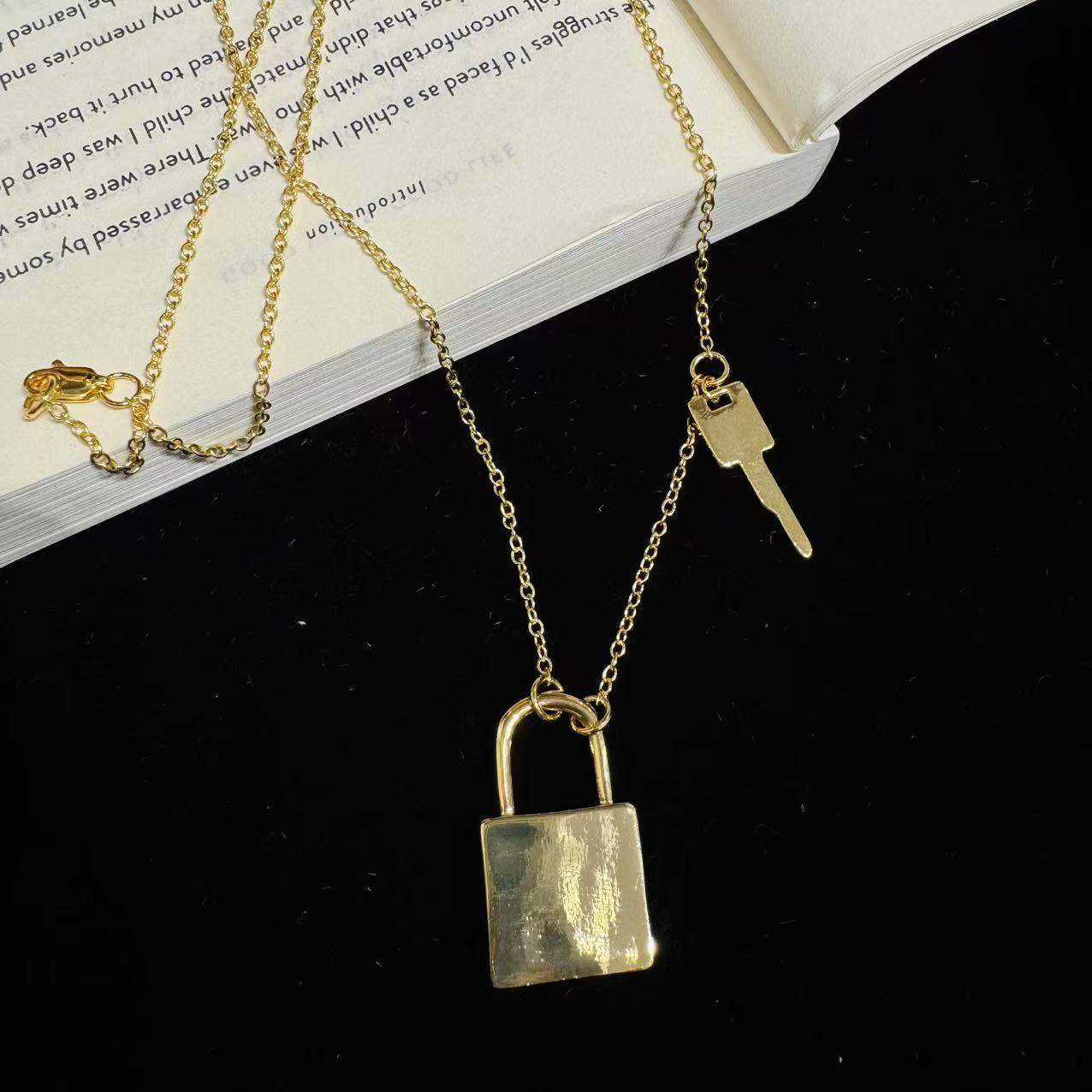 铜合金项链 开锁请用钥匙黄色项链-67862