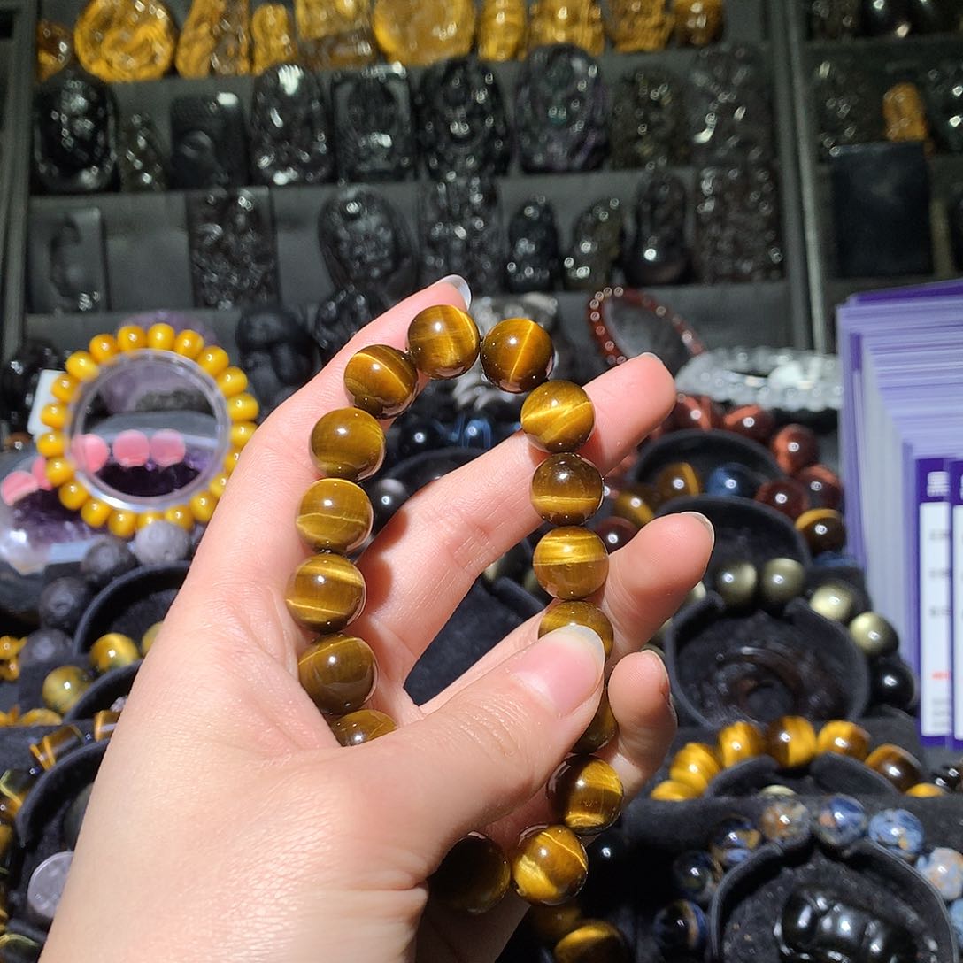 木变石手链未镶嵌半**?