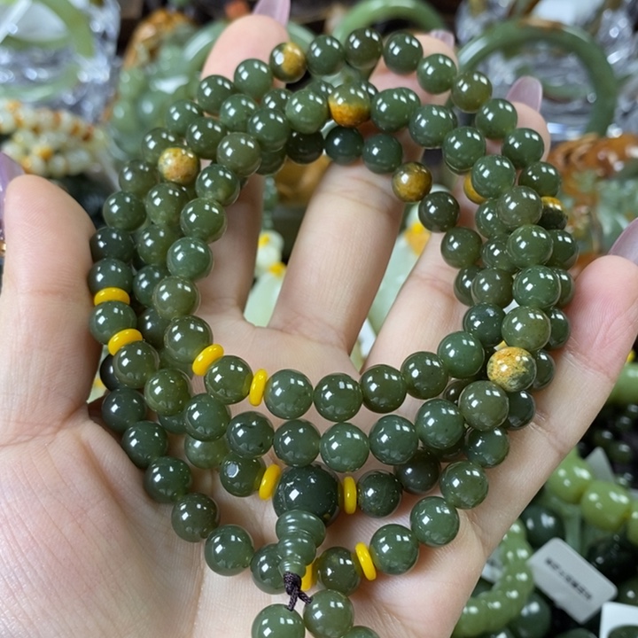 透闪石质玉108粒未镶嵌