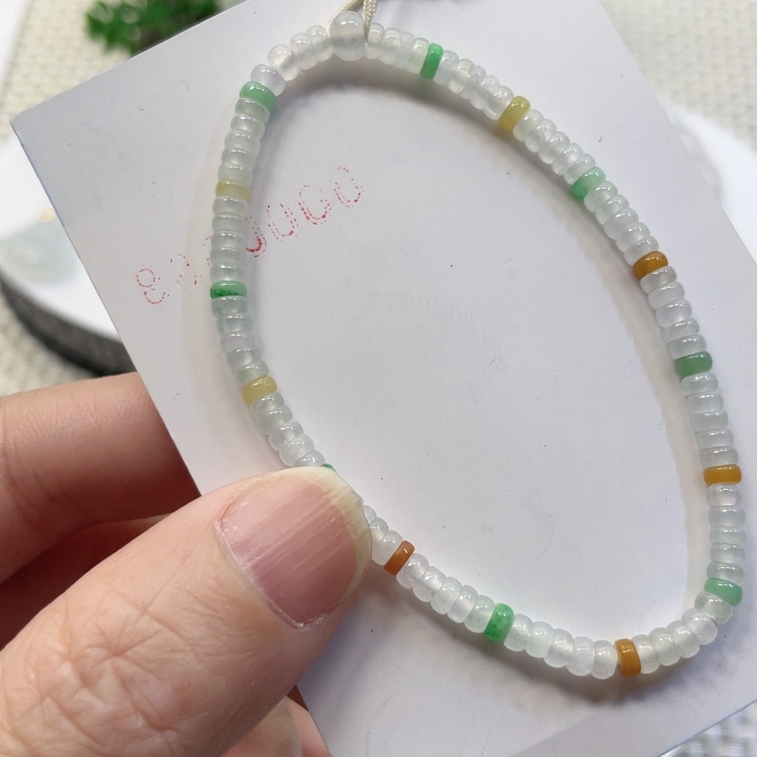 翡翠未镶嵌颈饰冰手串