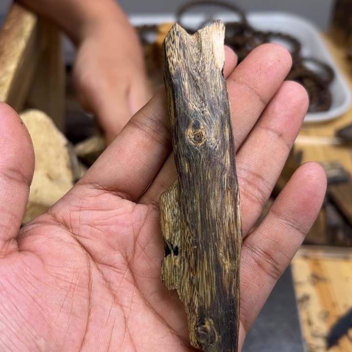 沉香碎屑沉香9.3克