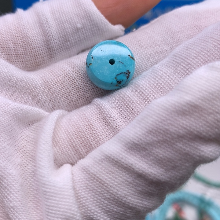 绿松石配饰未镶嵌