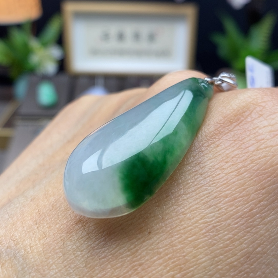 翡翠银S925镶嵌颈饰吊坠99