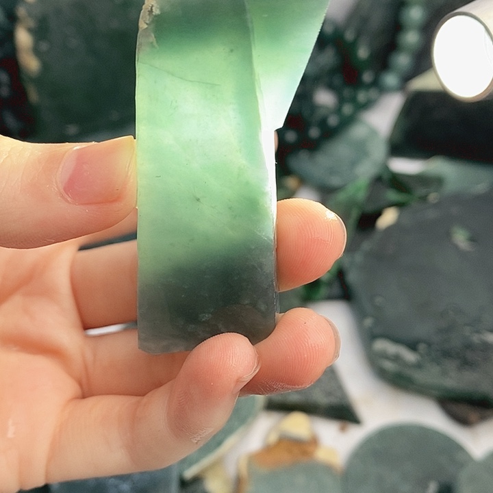 翡翠裸石纯天然翡翠