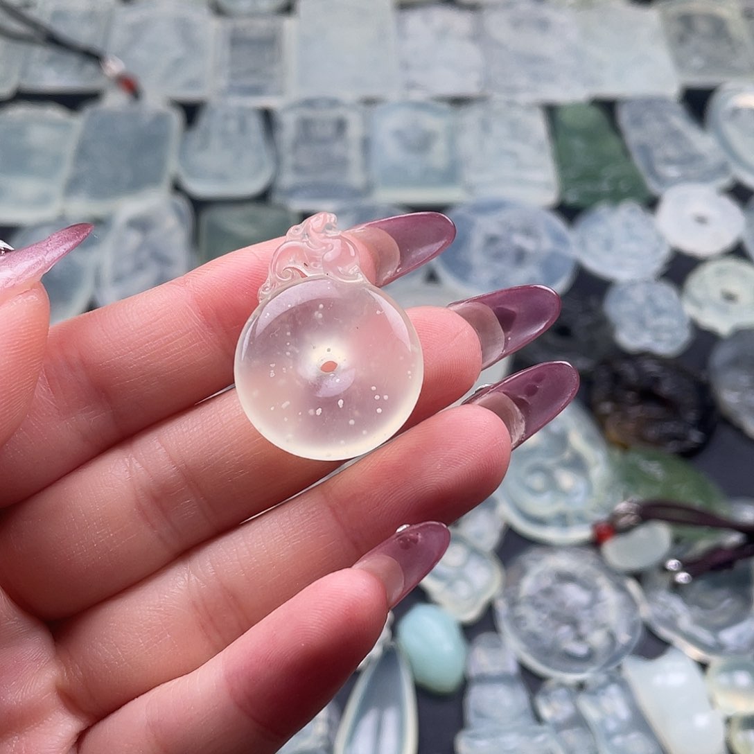 蛇纹石玉吊坠(赠链)未镶嵌