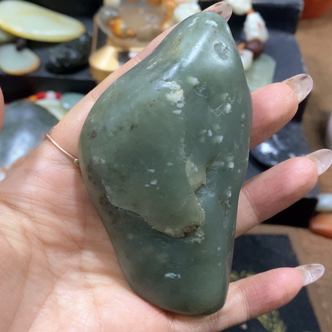 未镶嵌和田玉（子料）把件