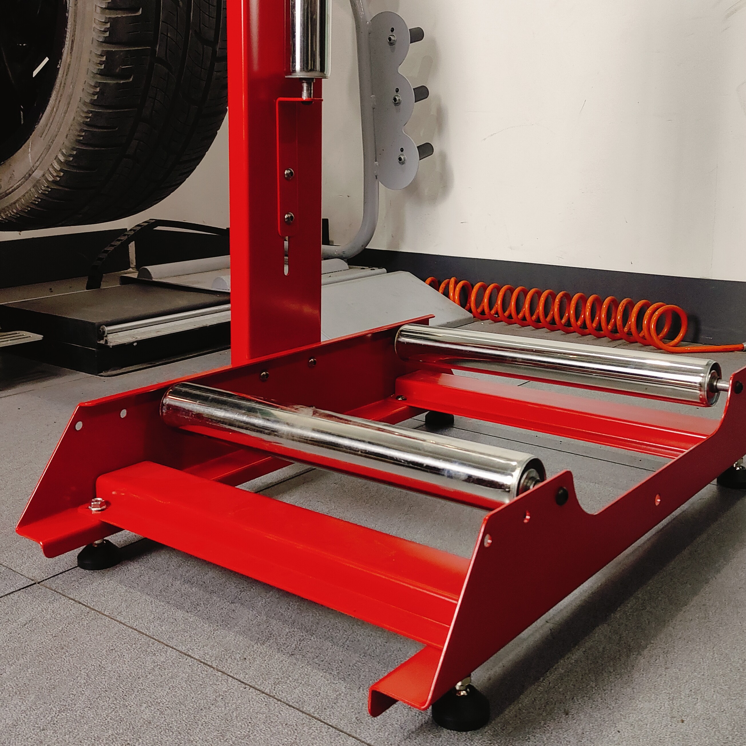 加厚型轮胎清洗架，足3毫米厚冷轧板制作，自适应底座，304螺杆螺母