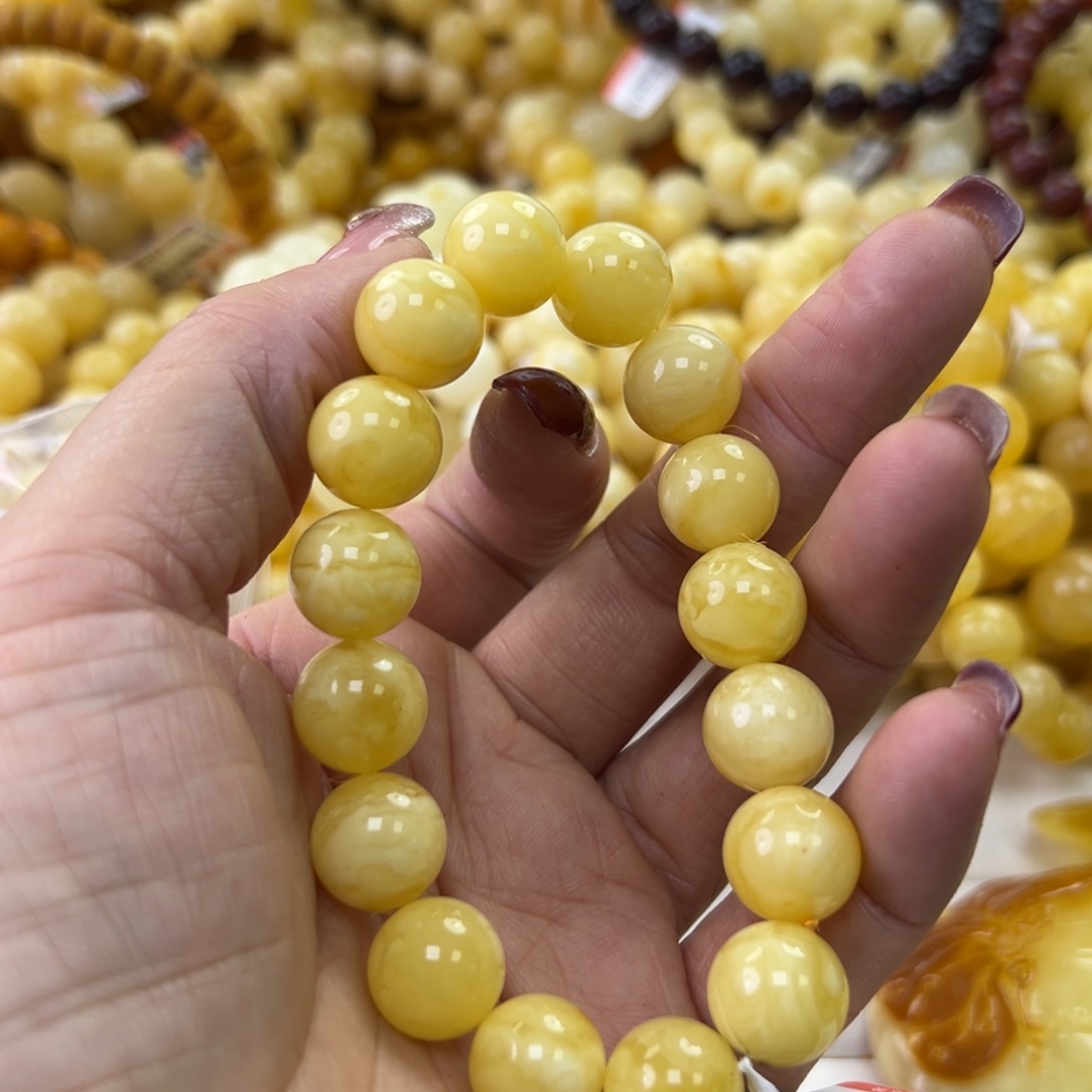 琥珀珠宝奇石未镶嵌