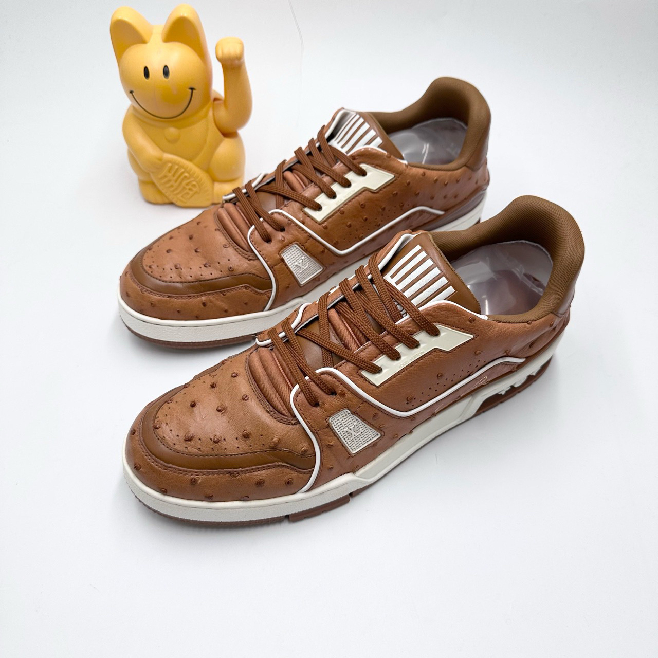 95新 LouisVuitton/路易威登 0413/43码/棕色鸵鸟低帮板鞋