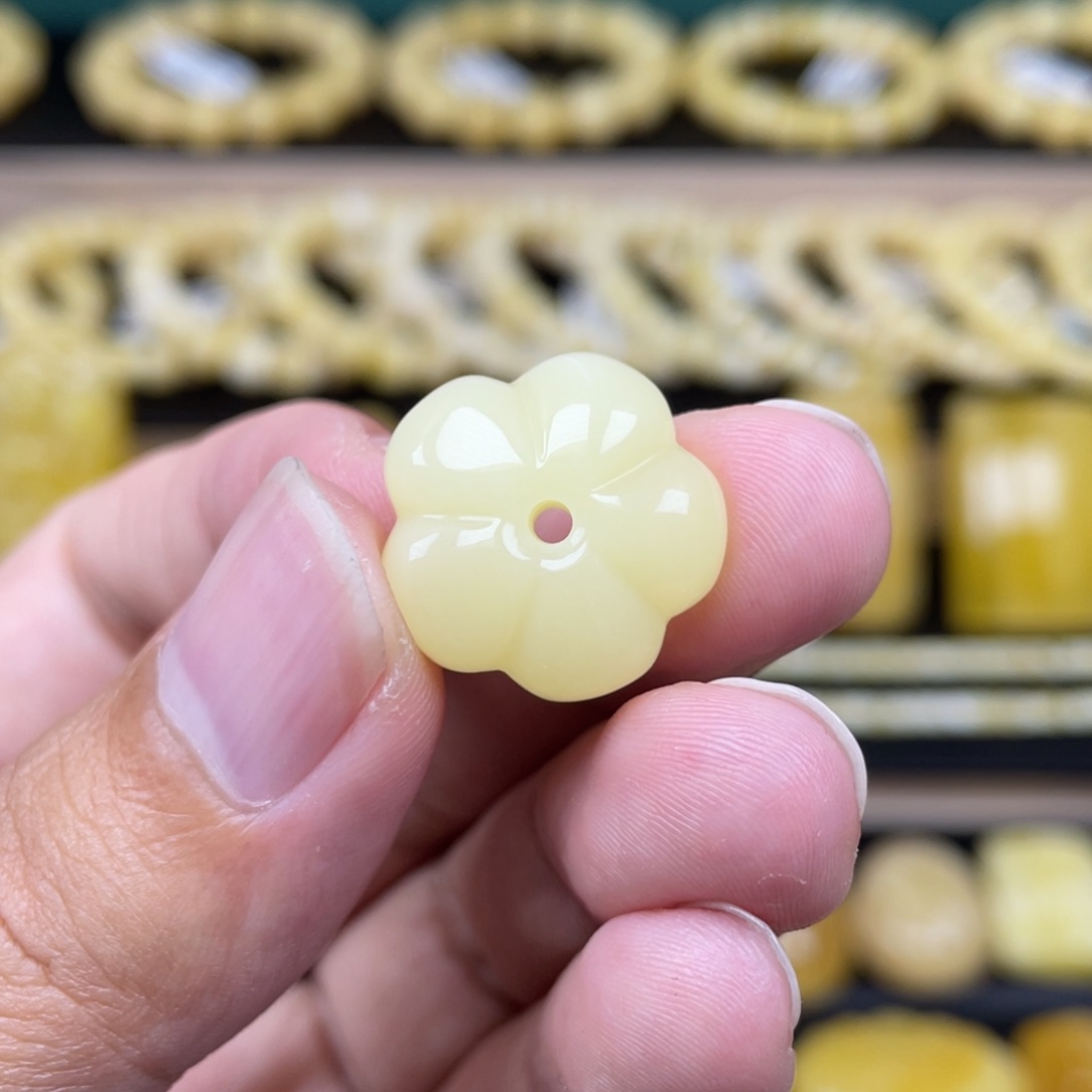 未镶嵌琥珀裸石琥珀蜜蜡