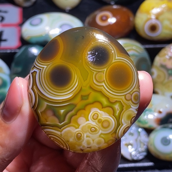 未镶嵌玛瑙/玉髓珠宝奇石