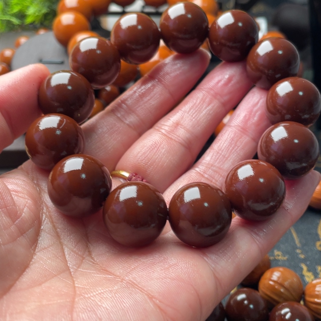 依***哥吊坠橄榄核橄榄1.9