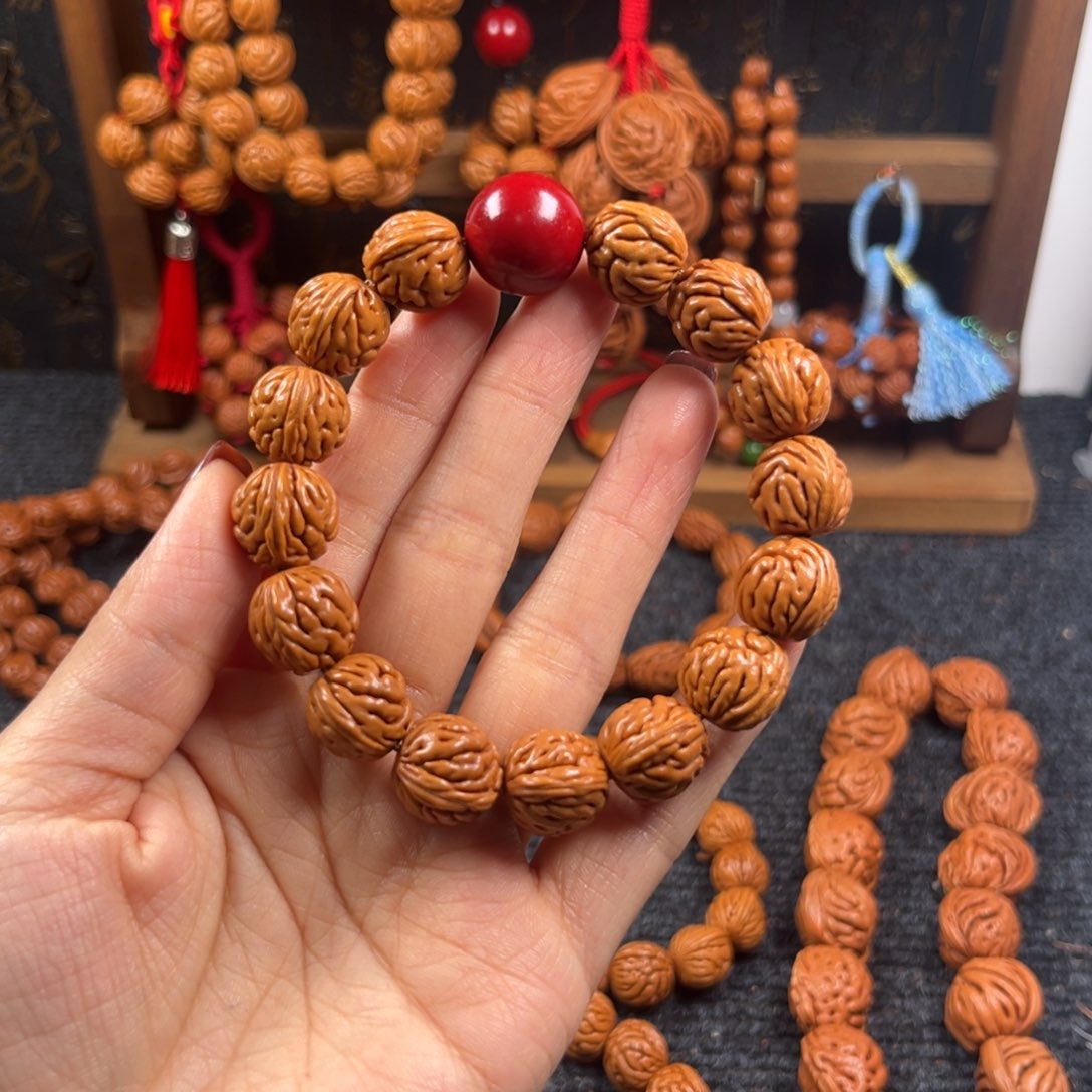 小***周桃核吊坠桃枭手串L2