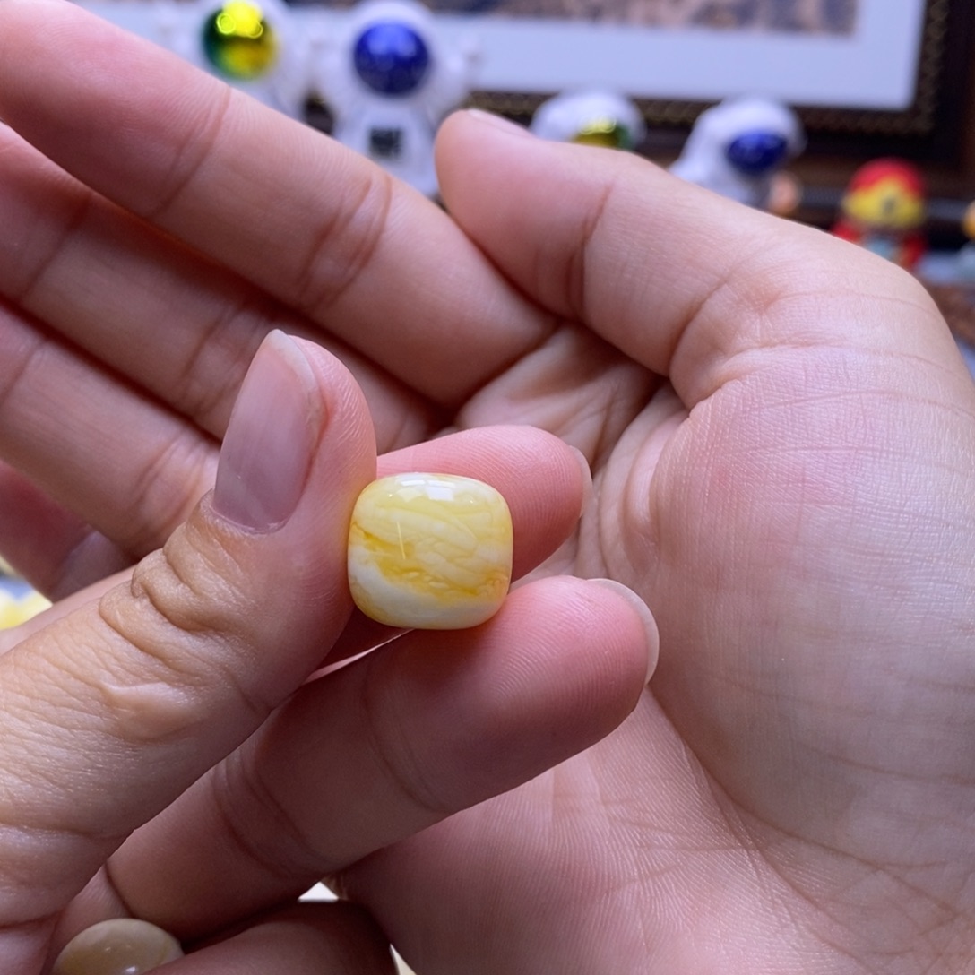 琥珀未镶嵌珠宝奇石14.1