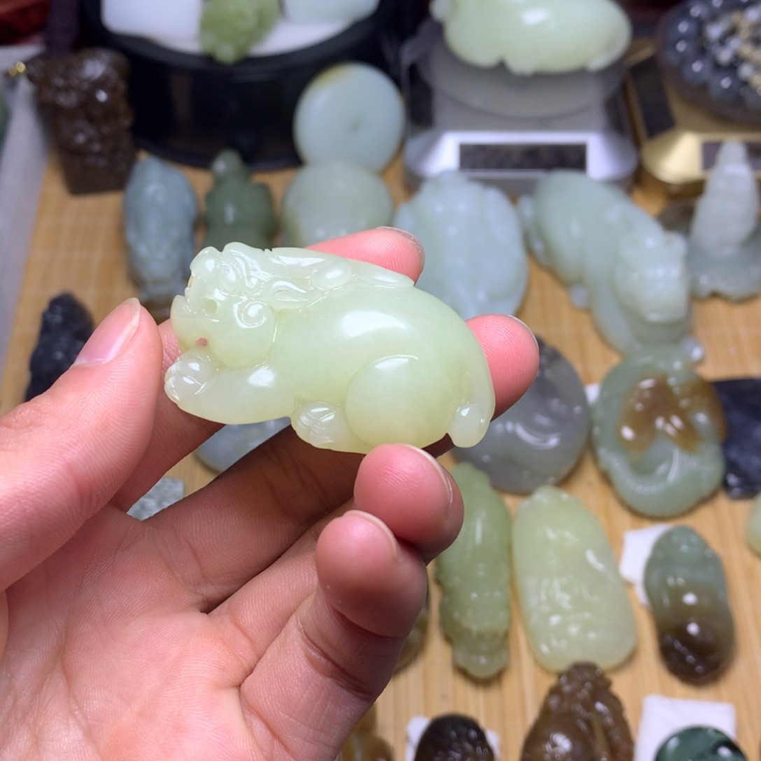 和田玉挂件未镶嵌浪****浪