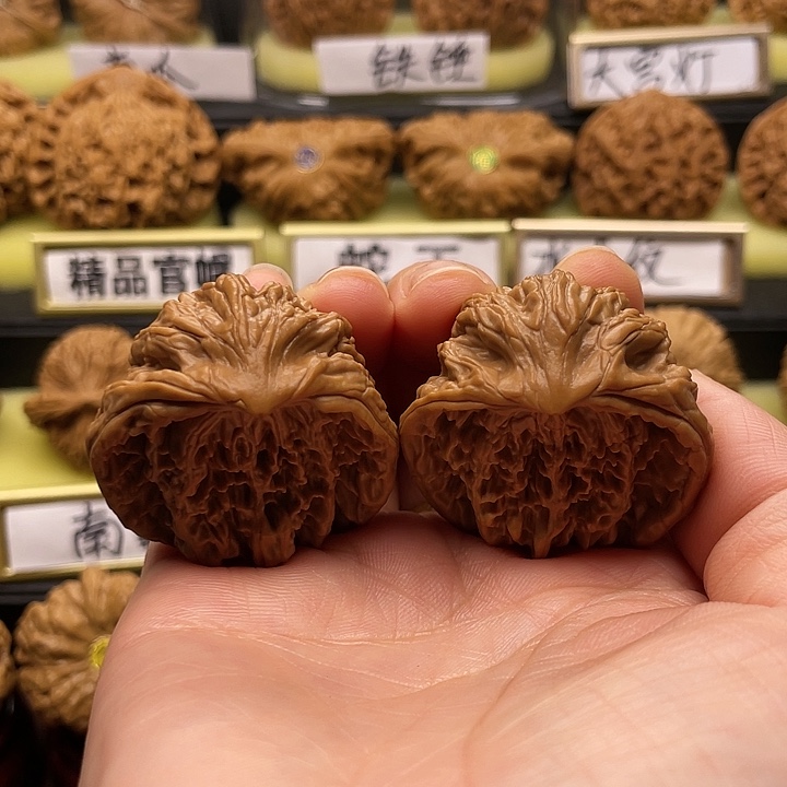 【闪购商品】吊坠文玩核桃虎头蛇38