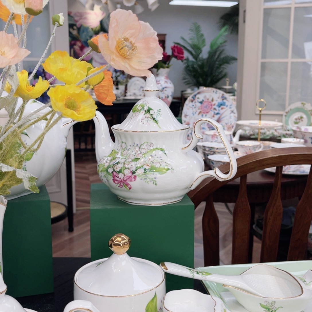 骨瓷大壶—————————