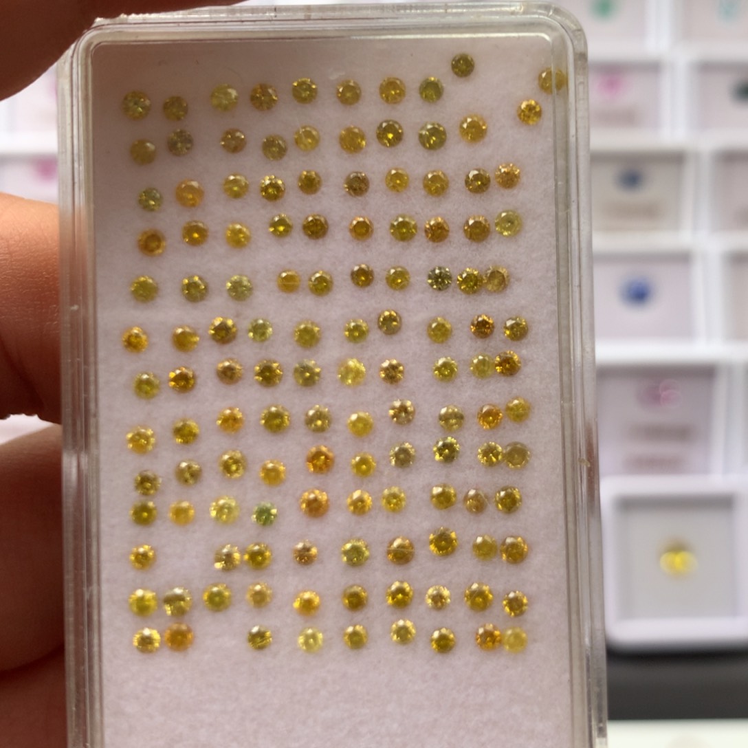 钻石裸钻未镶嵌天然黄钻，1.7-2.0mm，3分钻