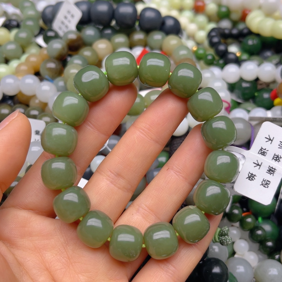 和田玉未镶嵌手链