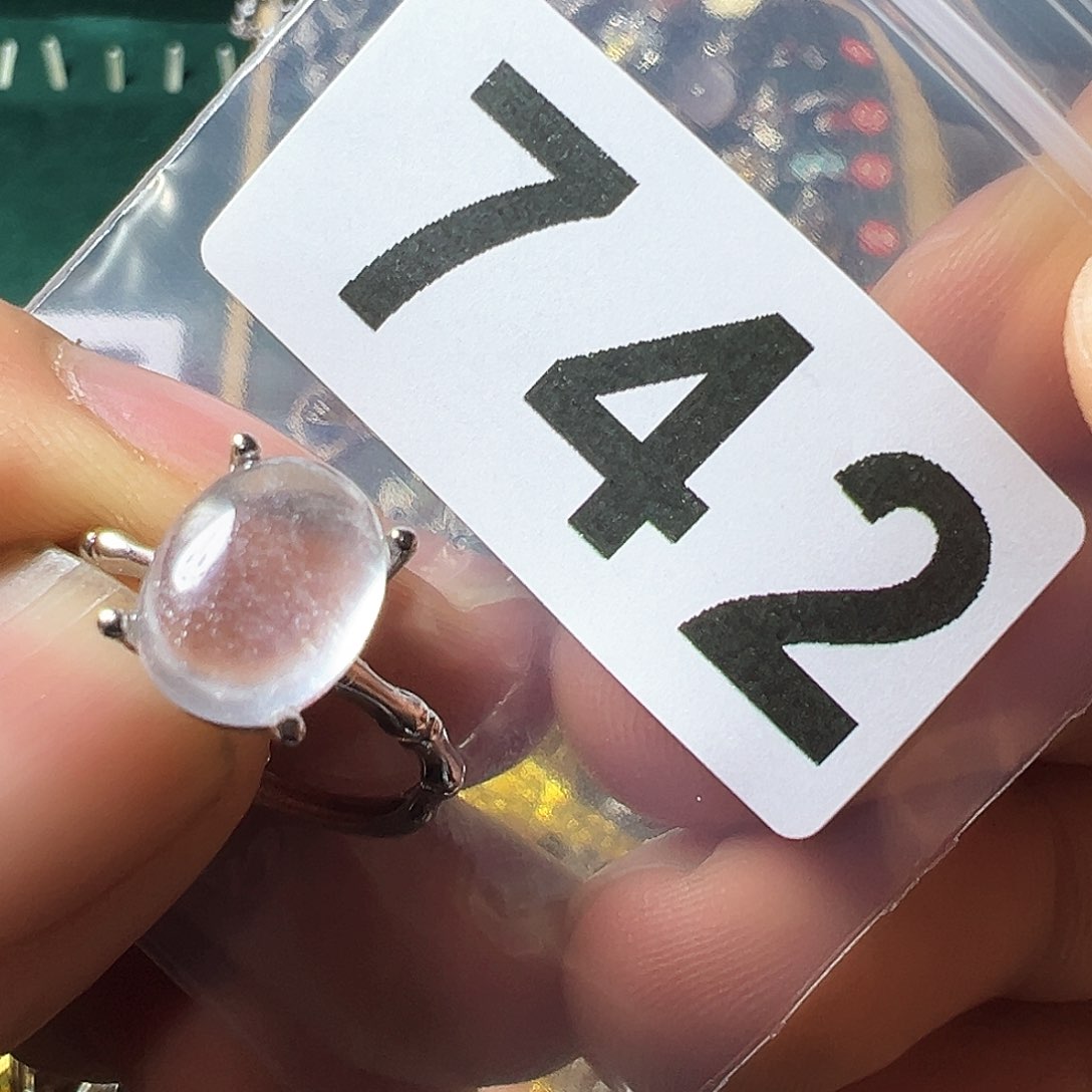 石英质玉戒指未镶嵌