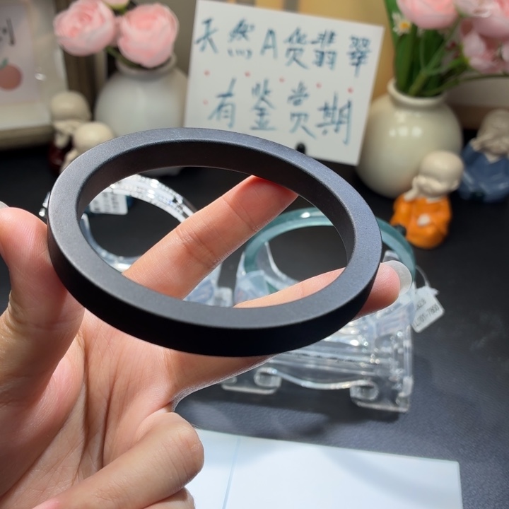 翡翠未镶嵌手镯钢琴黑乌鸡