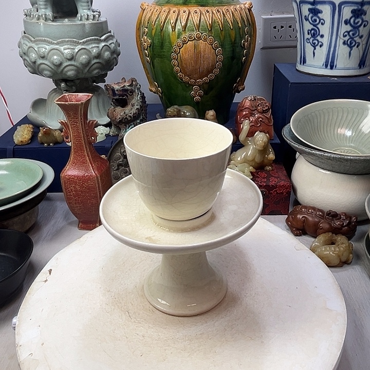大***军摆件白釉瓷茶盏摆件1