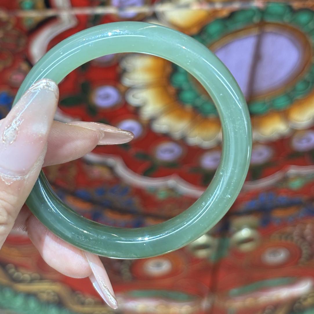 120164wt 和田玉青海料湖水绿手镯约51圈34.9g